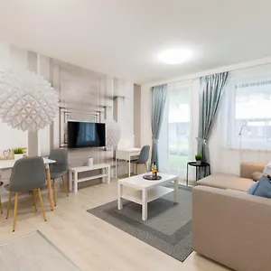 Downtown Residences Leo - Ac, Elevator, Terrace Apartament Budapeszt